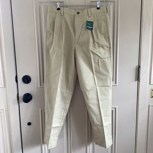 L.L. Bean men’s khakis, waist 33, inseam 29, NWT